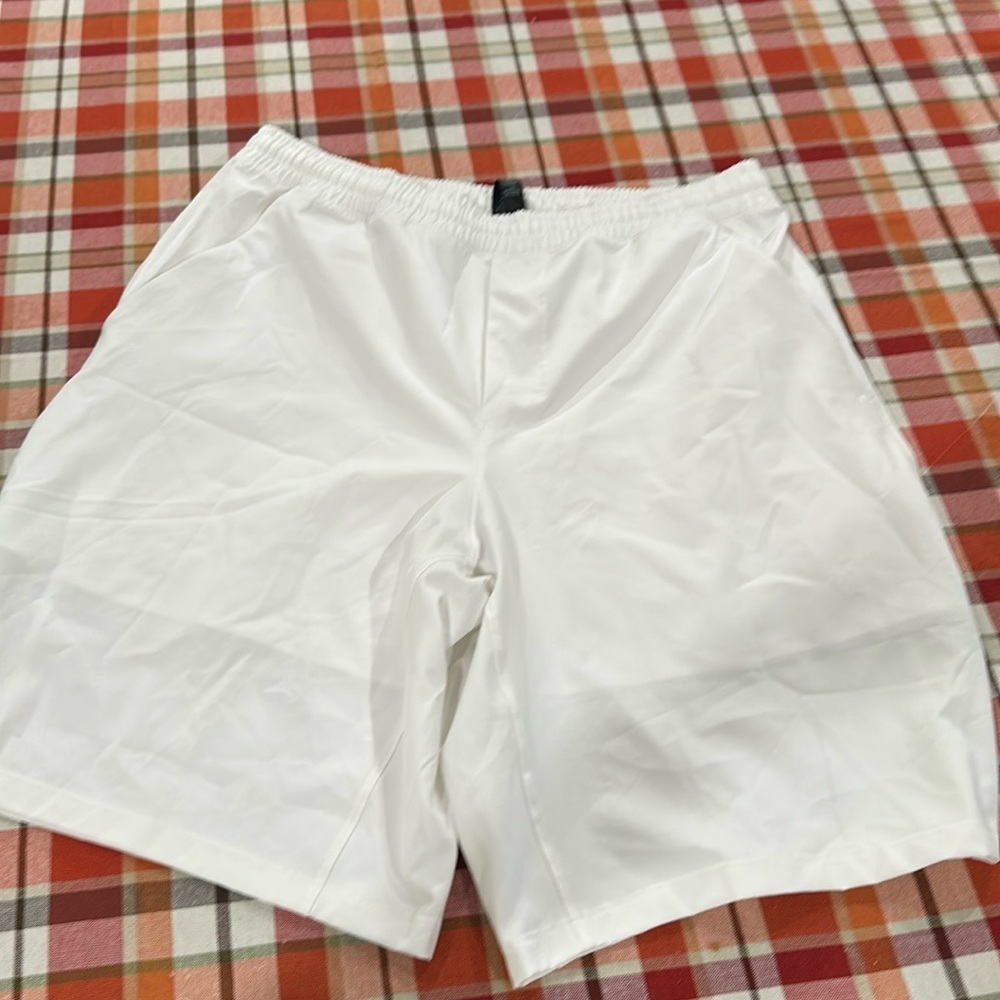 Lululemon pace maker lined shorts Size Large 9”